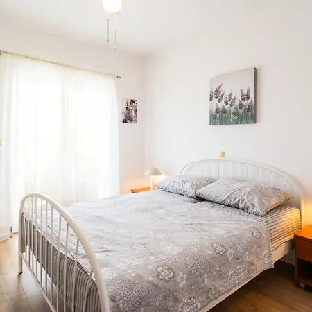 Awesome Apartment In Sutivan With House Sea View *